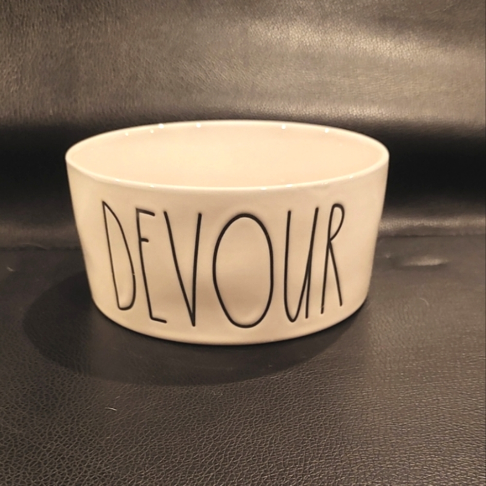 🎉HP🎉 NWOT RAE DUNN DEVOUR Pet Food Bowl